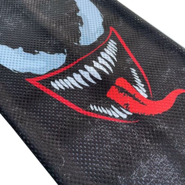 Peto Caras Venom - Pescuezo