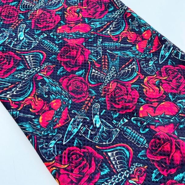 Peto Rosa Tatuada - Pescuezo